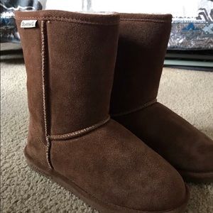 Brown bearpaw boots